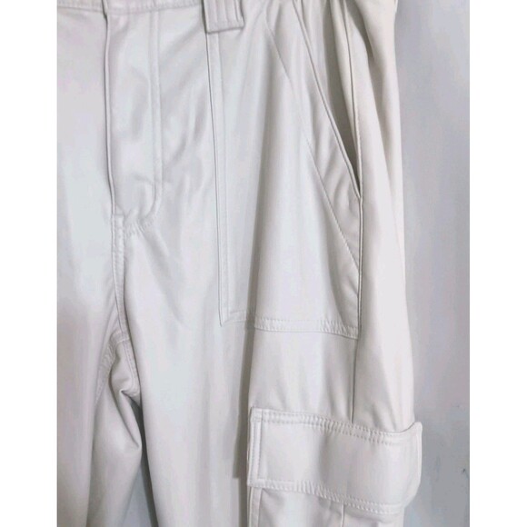 American Eagle Outfitters Faux Leather Cargo Pants Cream Size 12 Regular Stretch - Picture 5 of 12